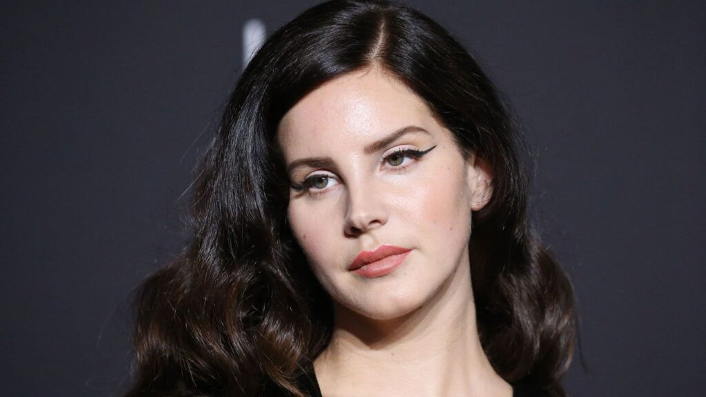 This image is about Lana Del Rey