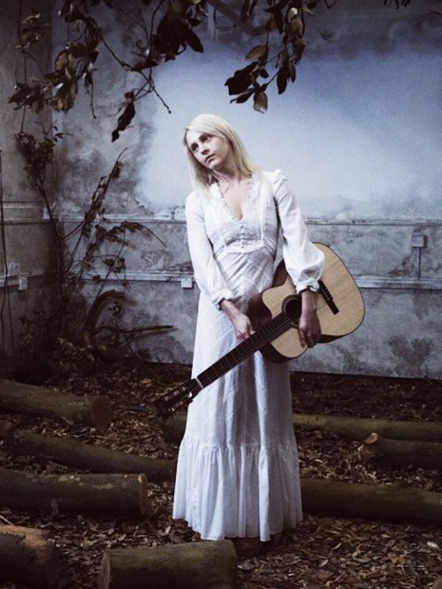 10 Essential Songs by Laura Marling